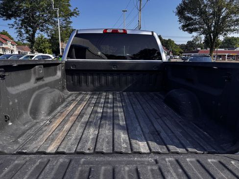 Certified 2018 GMC Sierra 2500 SLT w/ Snow Plow Prep Package AWD/4WD image 12