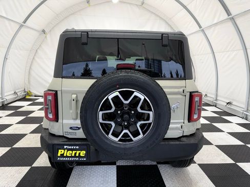 New 2025 Ford Bronco Outer Banks image 3