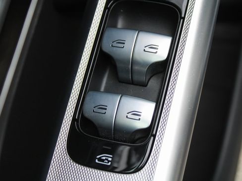 Certified 2024 Mercedes-Benz GLC 300 4MATIC image 20