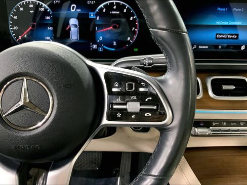 Used 2022 Mercedes-Benz GLE 350 4MATIC w/ Premium Package image 25