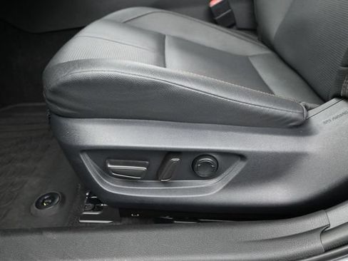 Used 2026 Toyota Camry XLE w/ Premium Plus Package FWD image 10