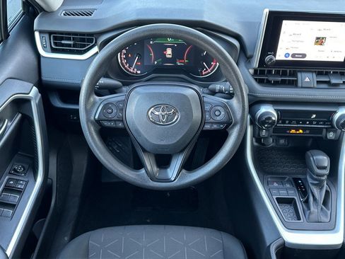 Used 2024 Toyota RAV4 XLE image 17