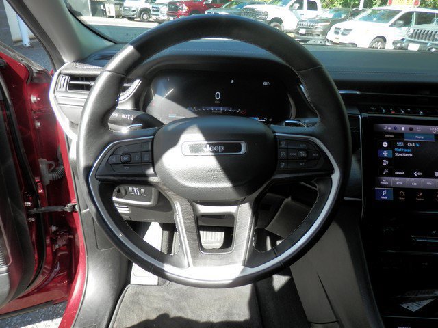 Used 2022 Jeep Grand Cherokee L Limited AWD/4WD image 19