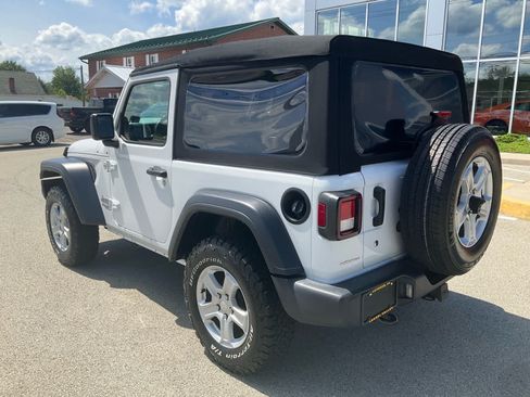 Used 2020 Jeep Wrangler Sport AWD/4WD image 9