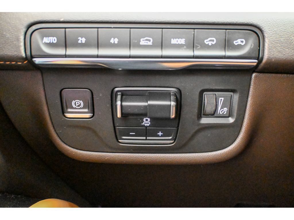 Used 2021 Cadillac Escalade Sport w/ Driver Assist Tech Package AWD/4WD image 47