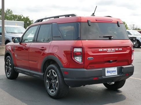 Certified 2023 Ford Bronco Sport Outer Banks w/ Tech Package AWD/4WD image 3