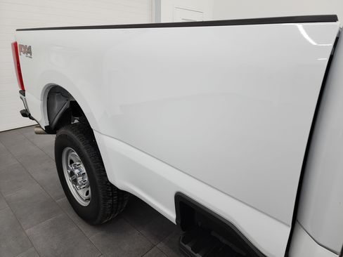 Used 2024 Ford F350 XL w/ FX4 Off-Road Package image 25