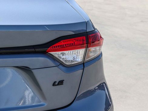 Used 2026 Toyota Corolla LE FWD image 8