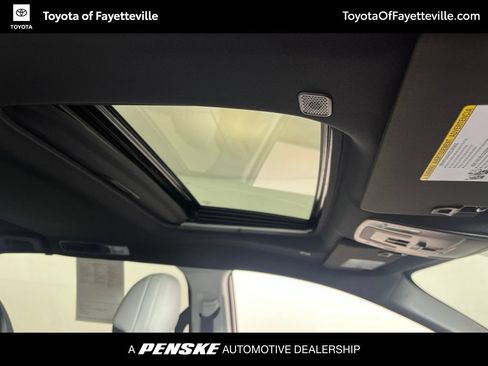 Used 2026 Toyota Sienna XSE FWD image 12