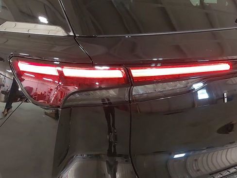 Used 2023 INFINITI QX60 Luxe w/ Performance Audio Package FWD image 36