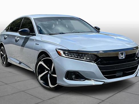 Used 2022 Honda Accord Sport image 3