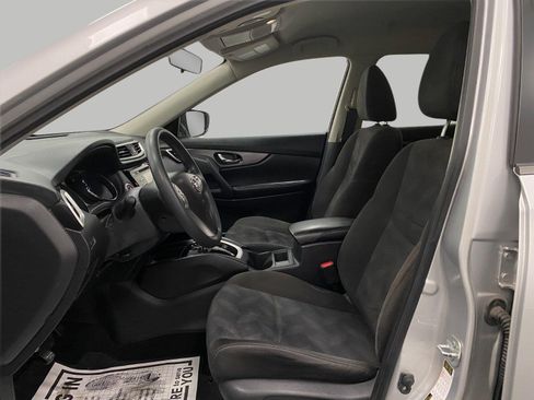 Used 2015 Nissan Rogue SV FWD image 25