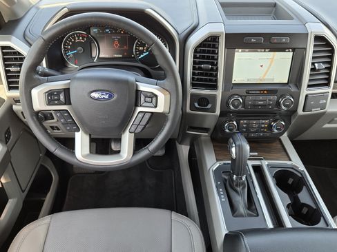 Used 2018 Ford F150 Lariat RWD image 23