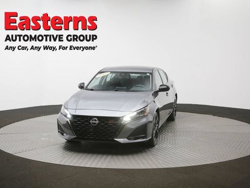 Used 2024 Nissan Altima 2.5 SR FWD image 53