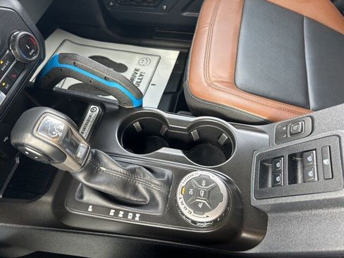 Used 2022 Ford Bronco Outer Banks image 24