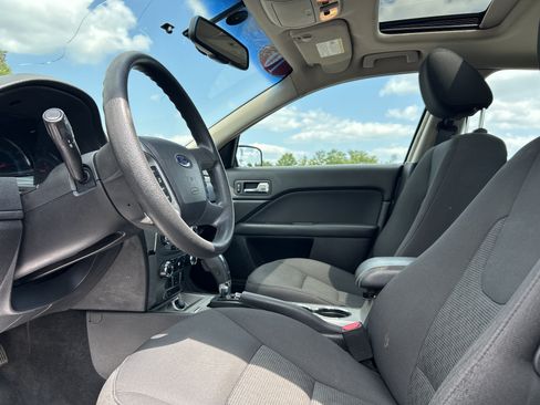 Used 2010 Ford Fusion SE FWD image 18