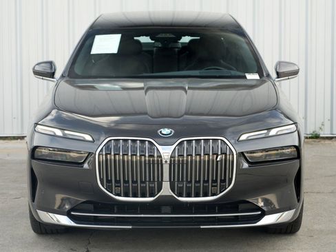 Used 2024 BMW i7 eDrive50 w/ M Sport Package image 56