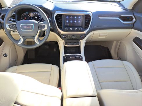 Used 2023 GMC Acadia Denali w/ Denali Ultimate Package image 7