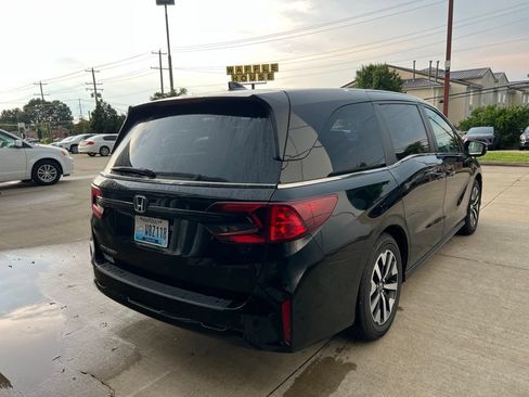 Used 2025 Honda Odyssey EX-L image 3