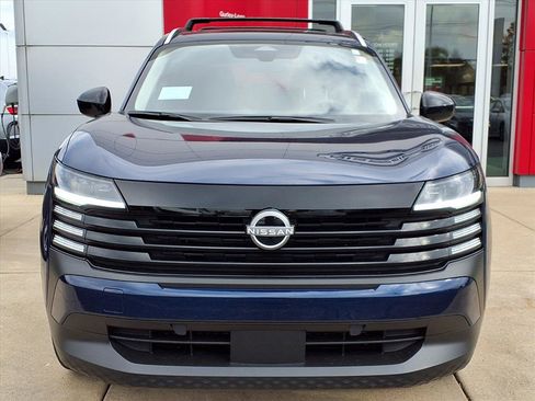 New 2026 Nissan Kicks SV w/ SV Premium Package image 2