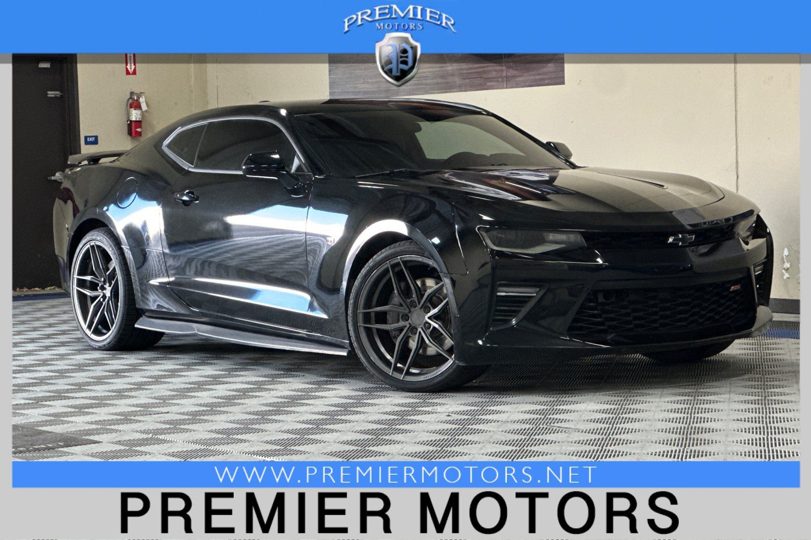 Used 2017 Chevrolet Camaro SS RWD image 1