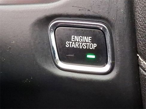 Used 2023 GMC Acadia SLT image 20