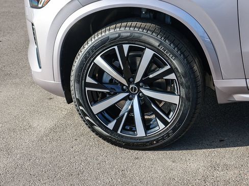 Used 2026 Volvo XC90 B5 Core w/ Protection Package Premier AWD/4WD image 10