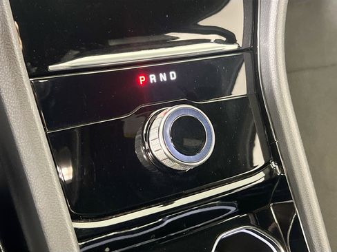 Used 2023 Jeep Grand Cherokee Altitude image 16