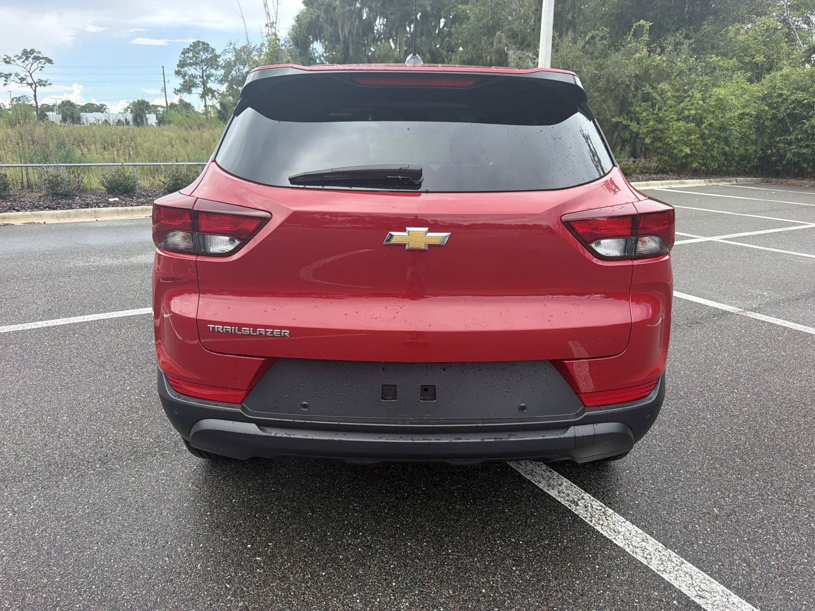 Used 2026 Chevrolet TrailBlazer LS w/ LS Convenience Package FWD image 4