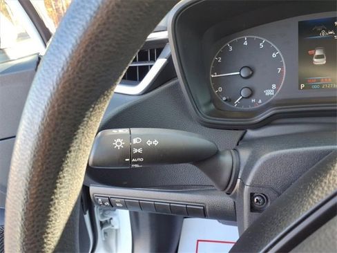 Used 2024 Toyota Corolla LE image 21