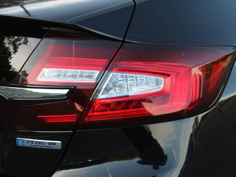 Used 2018 Honda Clarity Plug-In Hybrid image 39