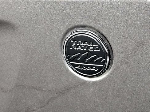 Used 2021 Jeep Wrangler Unlimited Sahara AWD/4WD image 32