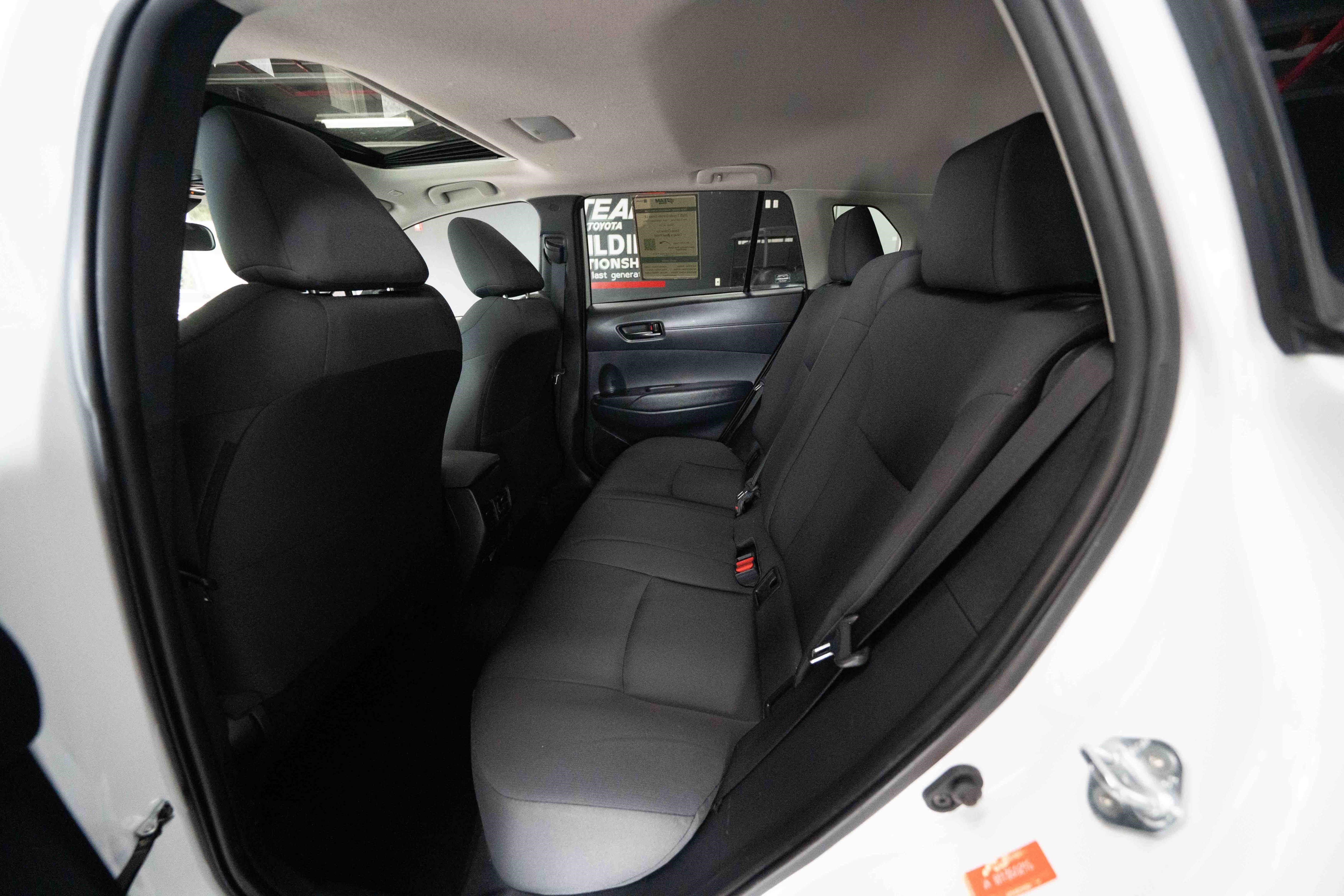 Used 2025 Toyota Corolla Cross LE w/ Moonroof Package AWD/4WD image 23