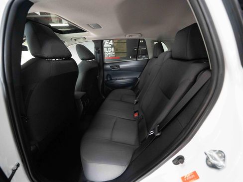 Used 2025 Toyota Corolla Cross LE w/ Moonroof Package AWD/4WD image 23