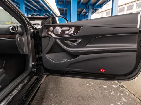 Used 2018 Mercedes-Benz E 400 Coupe image 28