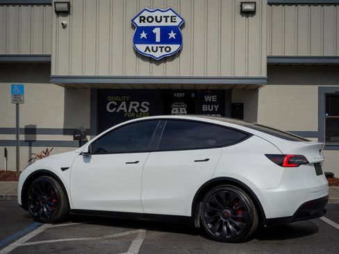 Used 2021 Tesla Model Y Long Range AWD/4WD image 5