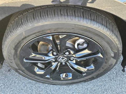 Used 2025 Honda Accord SE image 13