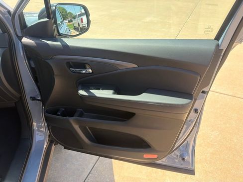 New 2026 Honda Ridgeline RTL image 36