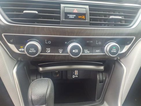 Used 2020 Honda Accord EX image 19