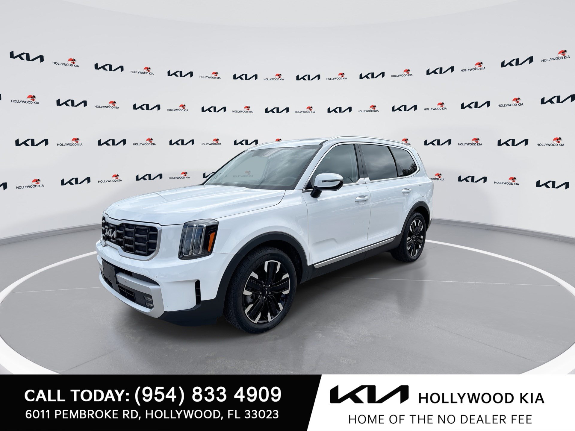 Used 2025 Kia Telluride SX w/ SX Captain's Chair Package AWD/4WD image 4