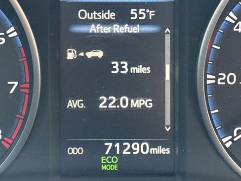 Used 2017 Toyota RAV4 XLE FWD image 25