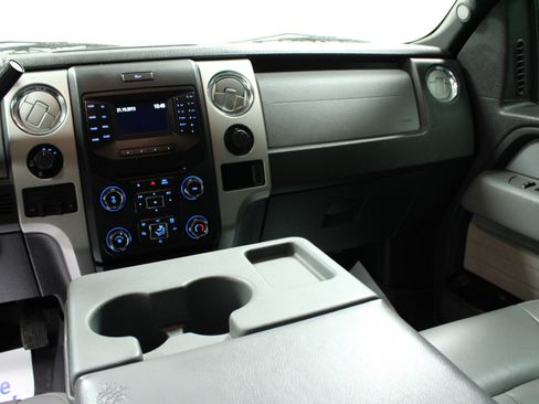 Used 2014 Ford F150 XLT w/ Equipment Group 302A Luxury AWD/4WD image 18