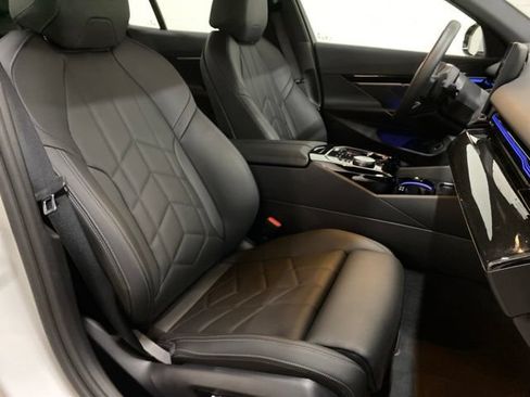 Used 2026 BMW 530i RWD image 85