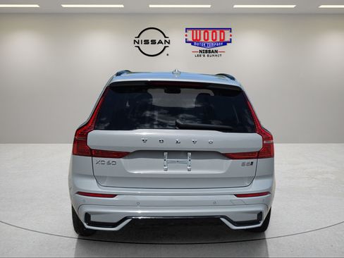 Used 2025 Volvo XC60 B5 Plus AWD/4WD image 3