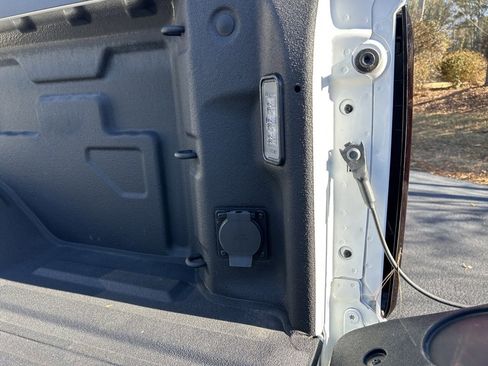 Used 2023 GMC Sierra 3500 SLT w/ SLT Premium Package image 25