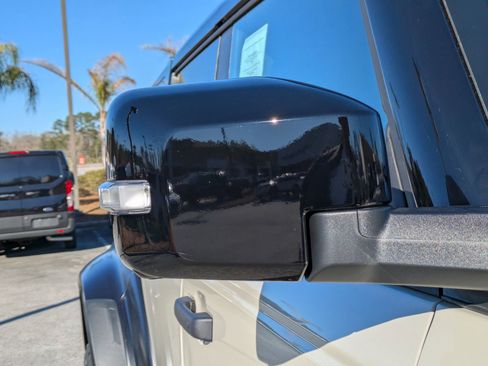 New 2025 Ford Bronco Raptor AWD/4WD image 11