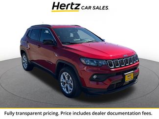 Used 2025 Jeep Compass Latitude AWD/4WD video 1