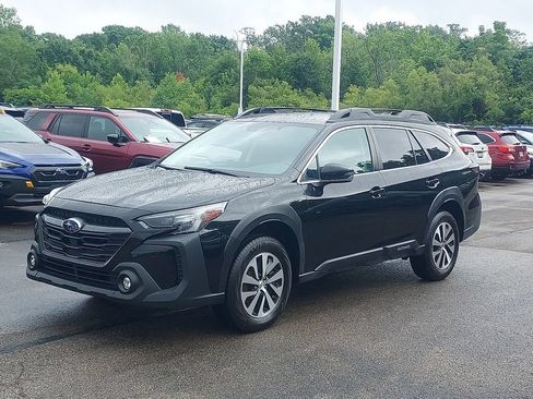 Certified 2023 Subaru Outback Premium AWD/4WD image 4