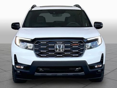 Used 2025 Honda Passport TrailSport image 4