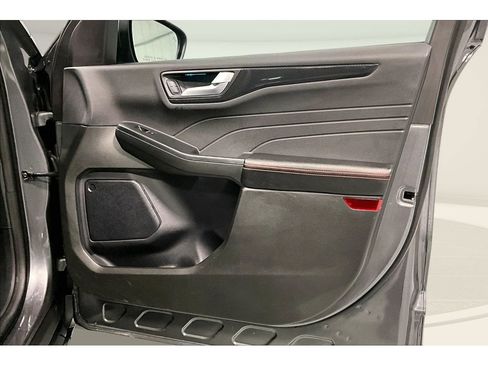 Used 2023 Ford Escape ST-Line Elite image 25